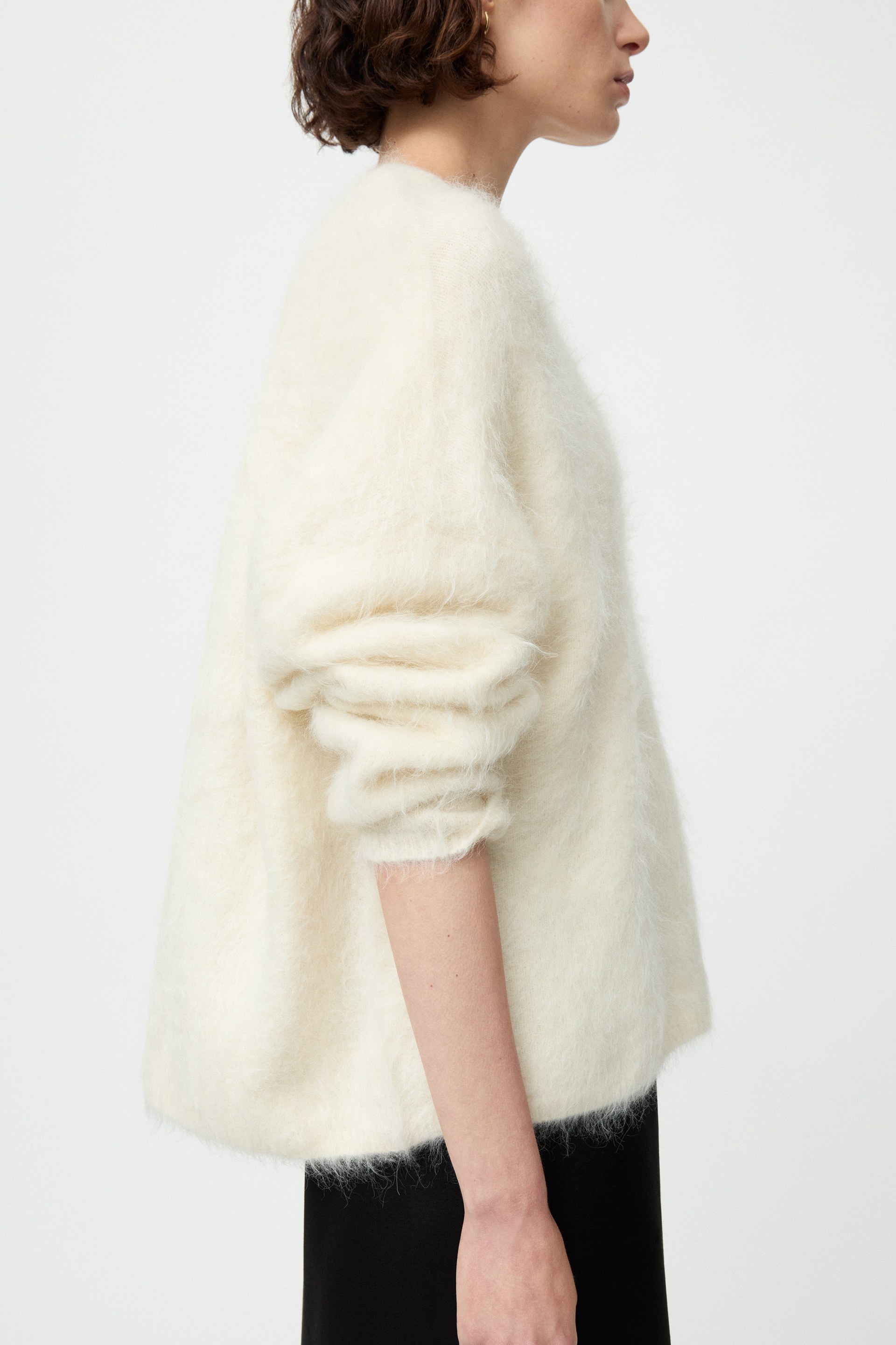 Alpaca v-neck 4