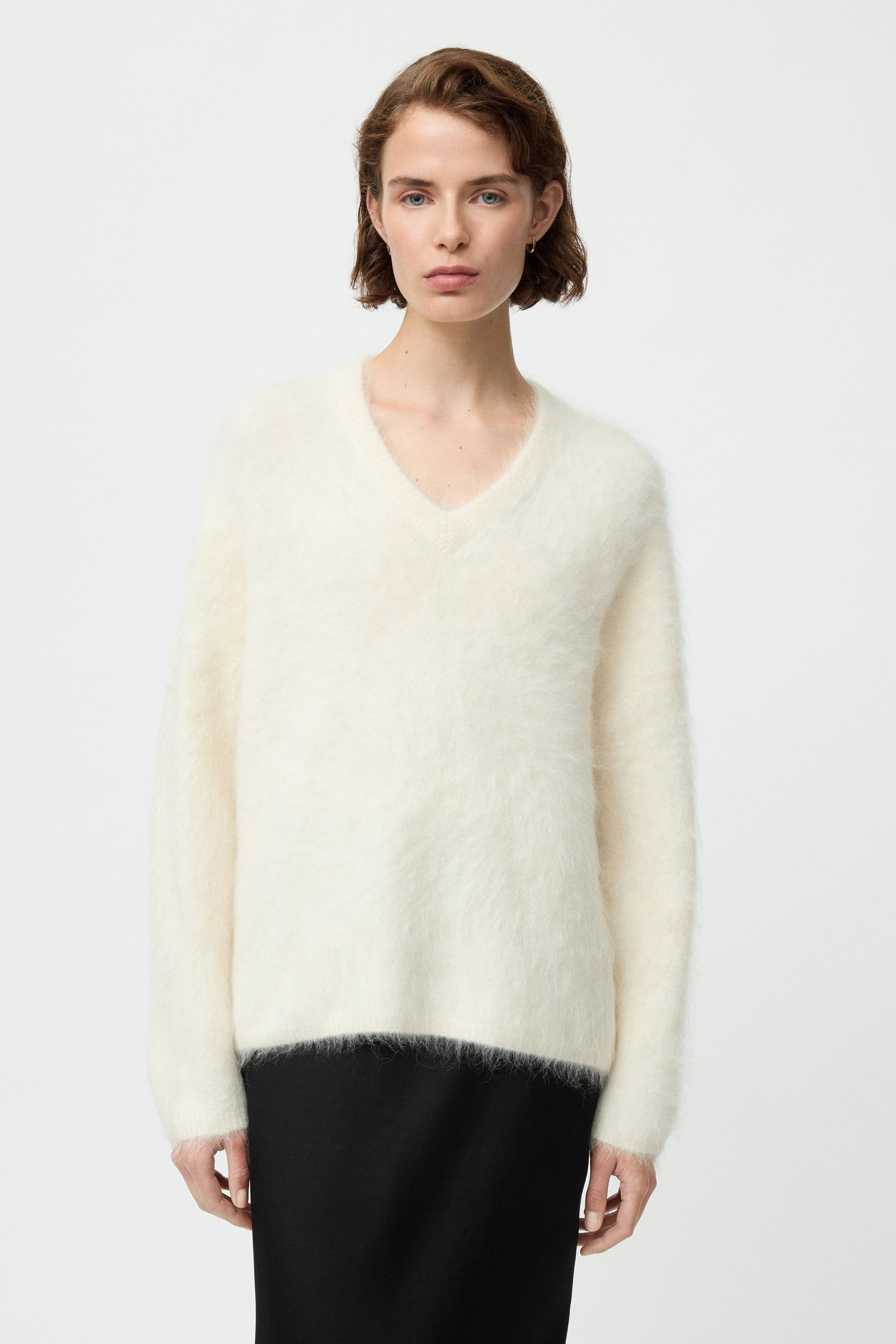 Alpaca v-neck 2