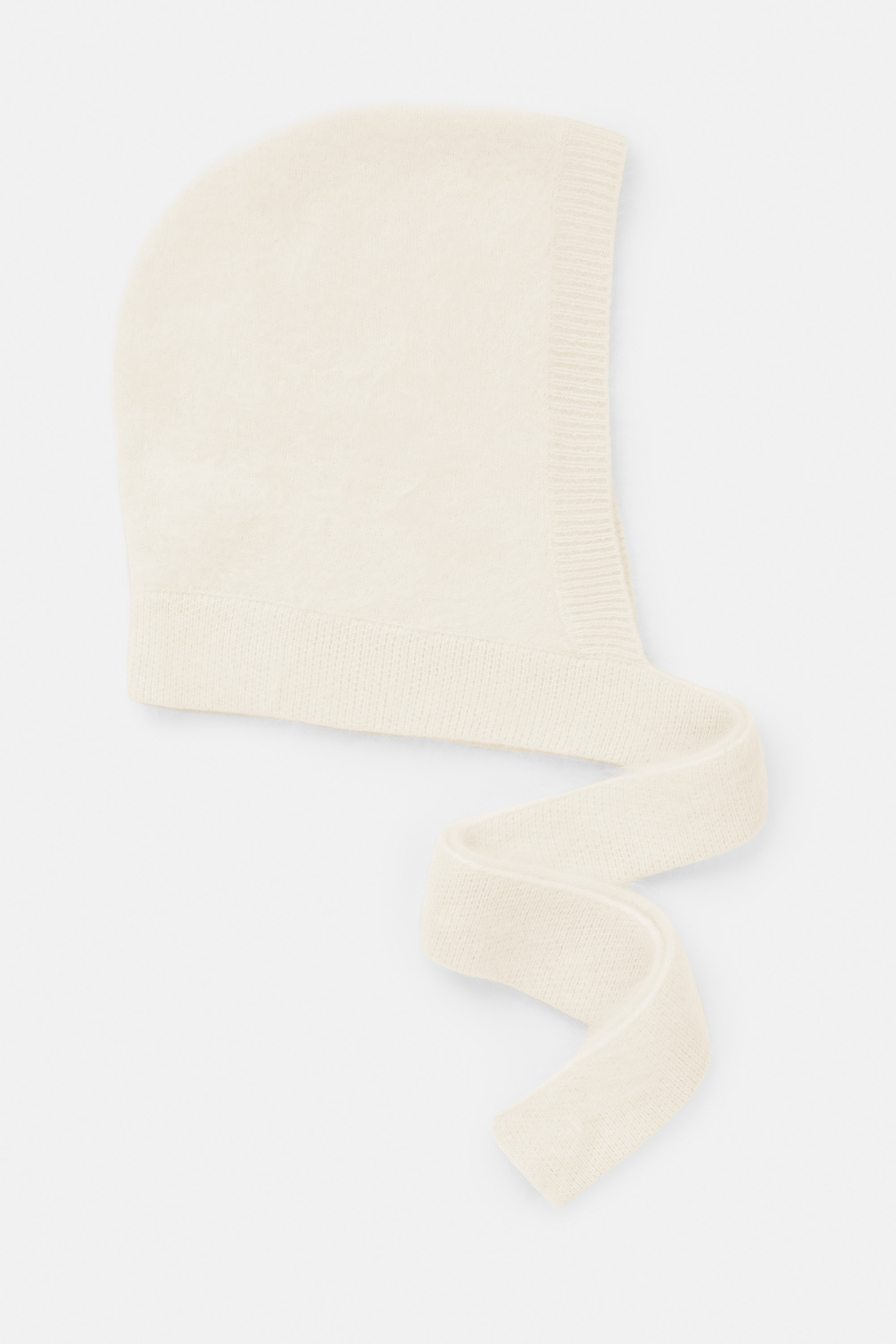 Brushed bonnet 2